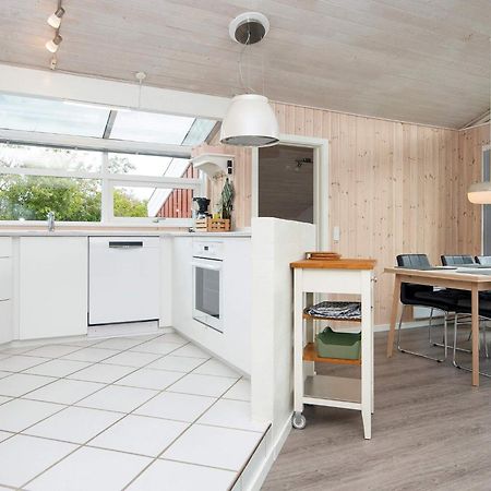6 Person Holiday Home In Bjert Binderup Strand Exterior foto